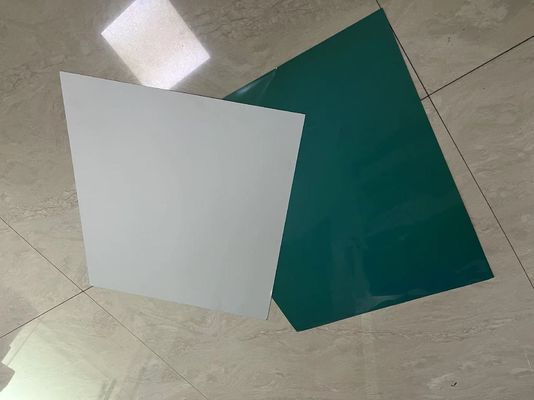 Plaque PS positive de haute qualité pour l'impression commerciale et de journaux avec 80 à 100 MJ/cm2 d'énergie d'imagerie