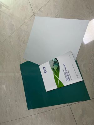 Plaque PS positive de haute qualité pour l'impression commerciale et de journaux avec 80 à 100 MJ/cm2 d'énergie d'imagerie