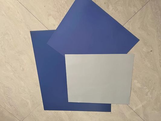 Les plaques CTCP positives en aluminium sont exposées à une énergie de 50 à 80 mj/cm2 pour une efficacité