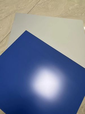 Période de garantie 20 /M Plaques d'impression sans procédé Blanc grisâtre Pour l'impression commerciale