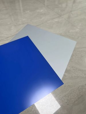 Couche double de lumière du jour Traitement CTP Plaque 830nm Source de lumière sensible 0,15-0,40 mm Épaisseur 350000 impressions Sécurisé