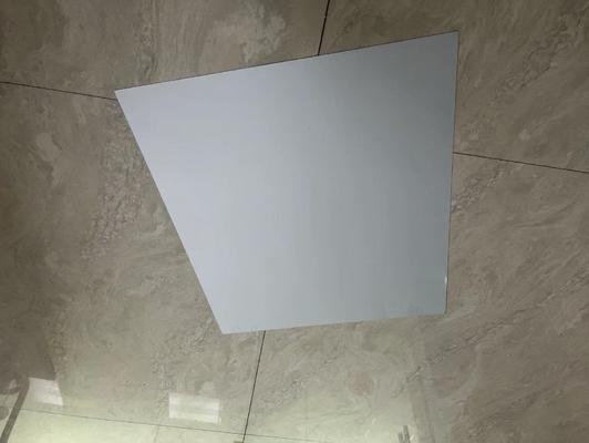 Plaques CTP sans traitement avec une largeur de bobine maximale de 1350 mm et un temps de production de 22-25s compatibles avec n'importe quel plateau thermique