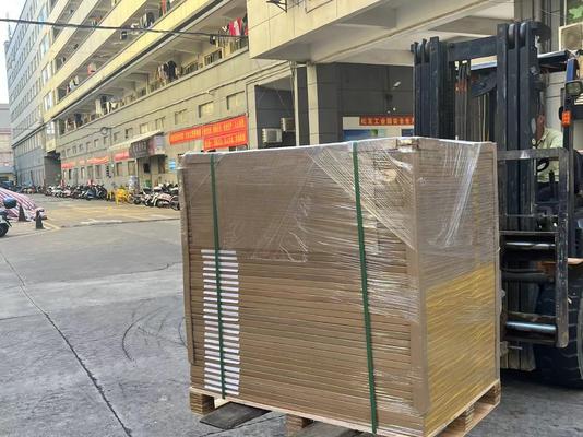 Plaques CTP sans traitement avec une largeur maximale de bobine de 1350 mm et une épaisseur de plaque de 0,15 mm/0,30 mm pour un temps de production de 22-25 s