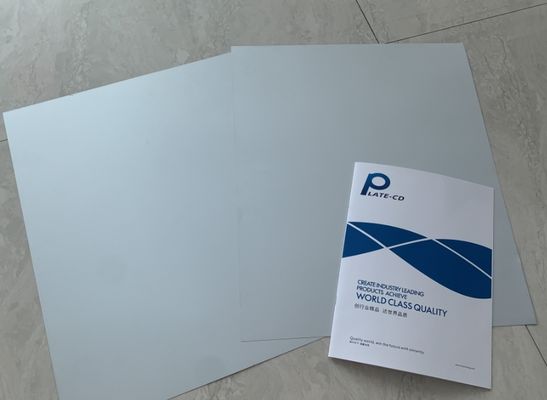 Plaque CTP sans développement pour 100 000 à 200 000 impressions avec une largeur de bobine maximale de 1350 mm
