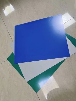 Plaque CTP en aluminium lithographique anodisé avec traitement de la lumière du jour et 12 mois de durée de vie sûre pour l'impression commerciale