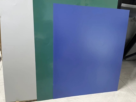 Plaque d'impression utilisée dans le processus d'impression offset