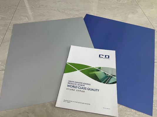 Plaque CTP sans développement gris blanc avec une épaisseur de 0,15 mm / 0,30 mm pour un traitement sans produits chimiques