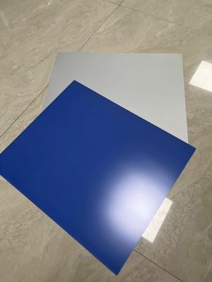 Plaque en aluminium monocouche bleue avec une durée de conservation de 24 mois