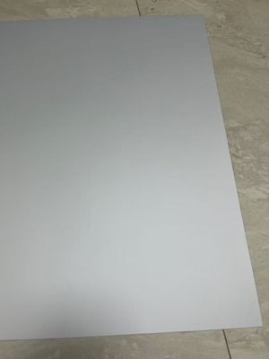 Solution de plaque DOP pour l'impression commerciale sur des matériaux blancs