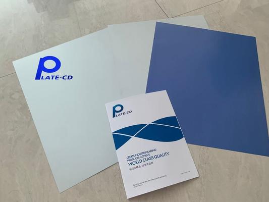 Plaque CTP sans développement avec un temps de production de 22-25s et une durée de tirage de 100 000 à 200 000 impressions pour tout photocomposeur thermique