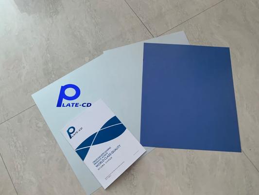 Plaque CTP sans développement avec une période de validité de 18 mois et un temps de production de 22-25 secondes pour 100 000-200 000 impressions
